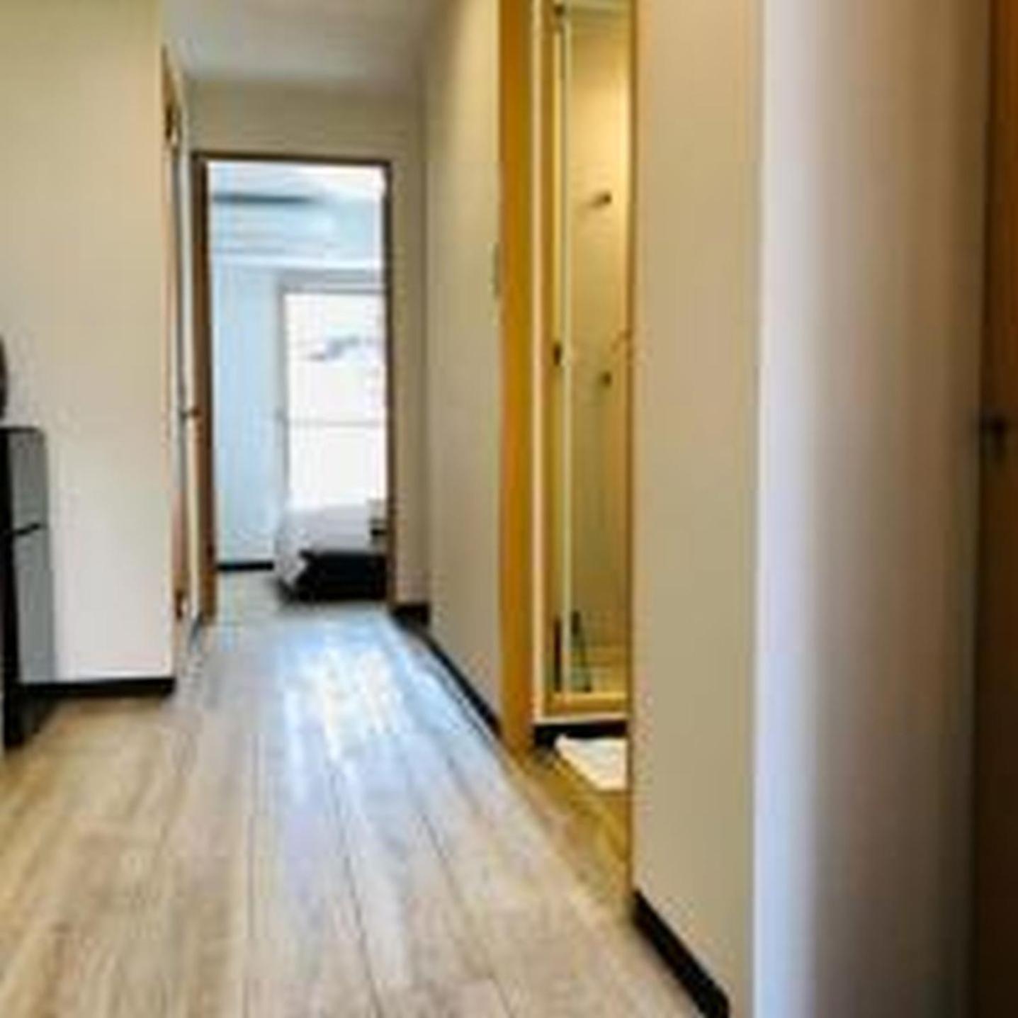Apartemen グランディ202